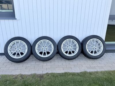 BMW G30/G31 R17 veljed + Hakkapeliitta lamellid