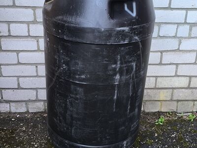 PLASTIKUST  260L VAAT KORGIGA