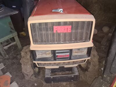 Yanmar traktor koos kobesti ja adraga