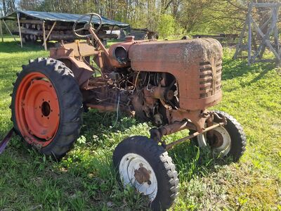 Traktor DT20
