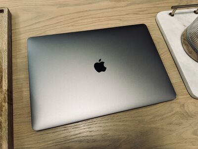 Apple MacBook Pro 15" 2017 Space Gray RAM 16GB