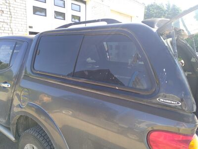 Mitsubishi L200 kasti kõrgendus (kuut)