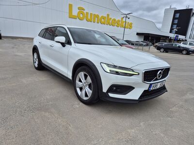 Volvo V60 Cross Country D4 Business Plus AWD