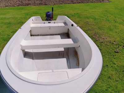 Vator 14, Yamaha 20hp 2004a.