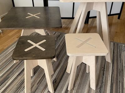 Eesti käsitöö laudade ja toolide komplekt (2x2)