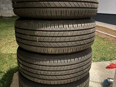 SUVEREHVID 215/60R16