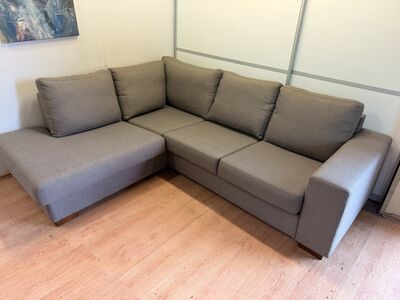 Nurgadiivan  Pohjanmaan Kaluste