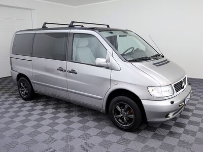 Mercedes-Benz V 230