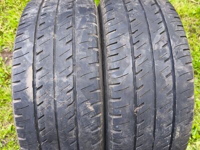 Kaubiku suverehvid 215/60 R16 Vredestein 2tk