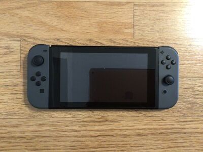 Nintendo Switch V2 + Minecraft
