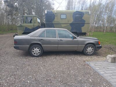 MB W124