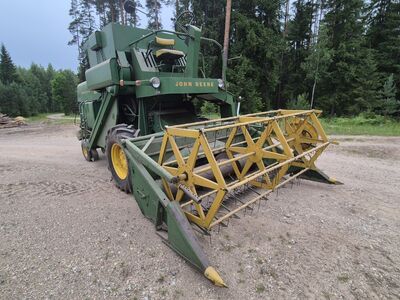 John deere 330