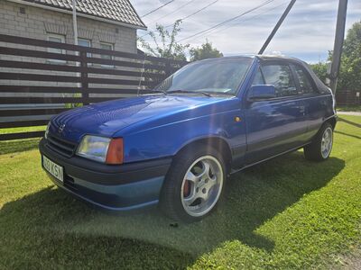 Opel Kadett Cabrio