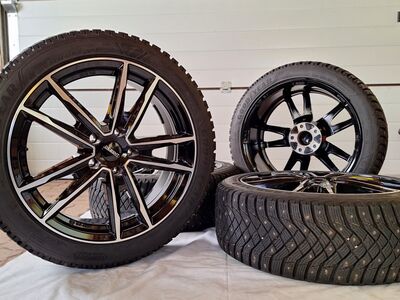 Goodyear naastrehvid 18-tollistel Dezent velgedel