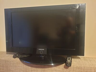 Müüa teler Samsung LE32A336J1D.