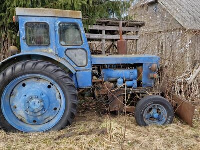 T40 traktor + haakeriistad