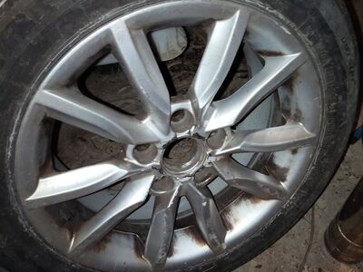 VW/Audi valuveljed R16 rehvidega