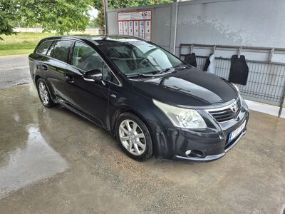 Toyota Avensis 2010a 2.2 130kw