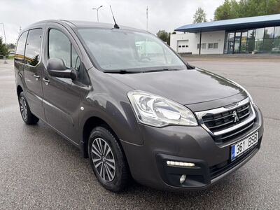 Peugeot Partner Tepee, 5 kohta, JÄRELMAKS