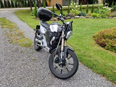 Super Soco TC Max