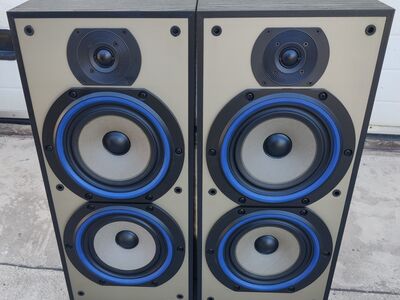 Bowers & Wilkins DM220 kõlarid