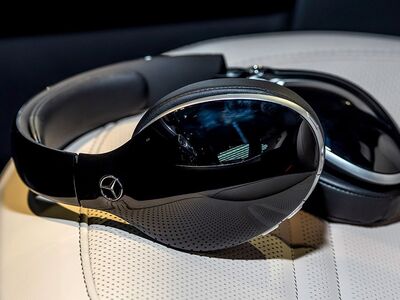 Наушники Mercedes, bluetooth.