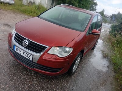 Vw touran 2010a 2,0td 103kw REG makstud