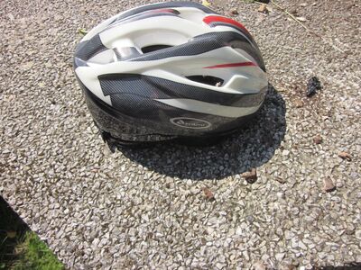 Kiiver lapsele 52-56cm.