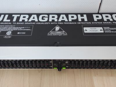 Behringer Ultragraph PRO FBQ1502  Equalizer