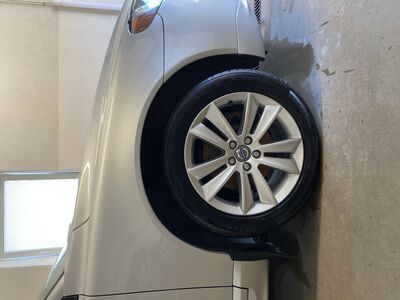 Volvo 17” valuveljed koos suverehvidega
