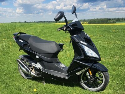 PEUGEOT SPEEDFIGHT 2014