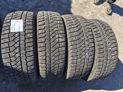 215/55R17 naastrehvid 4tk