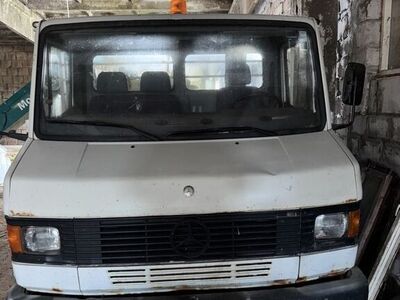 MERCEDES-BENZ 814D kallur