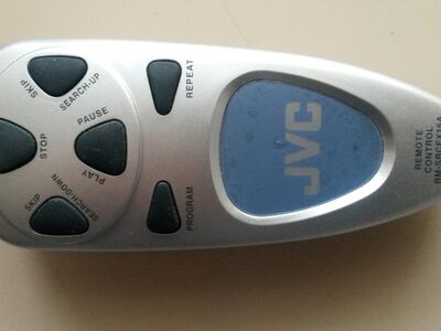 JVC pult