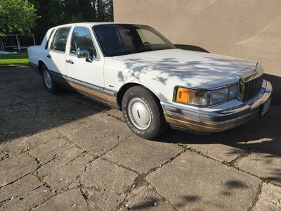 Lincoln Towncar 5.0 V8