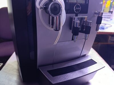 Jura Xj9