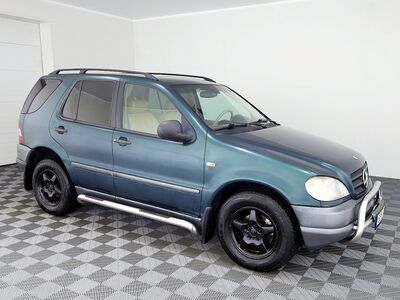 Mercedes-Benz ML 320
