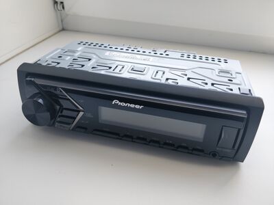 Pioneer automakk