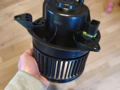 Mondeo MK3 salongiventilaator