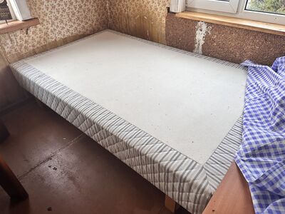 Korralik 120 voodi koos madratsiga, uueväärne