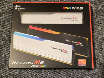 G,SKILL Ripjaws - M5NEORGB 6000MHZ - 2x16GB