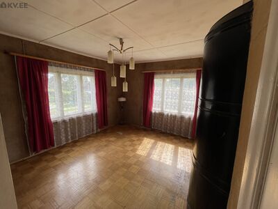 Perekond ostab maja
