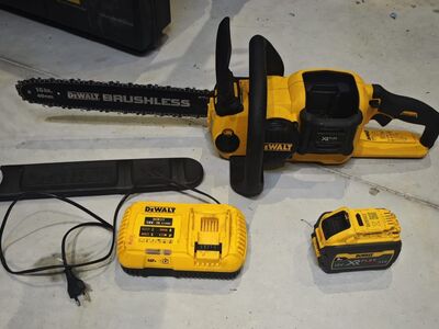 Akusaag DeWalt DCM575