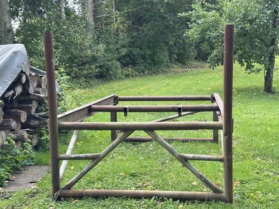 Palgiestakaat, kütepuu tootmiseks Halumasinaga