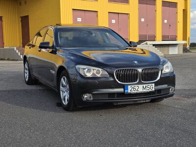 Bmw F01 730d - 2010