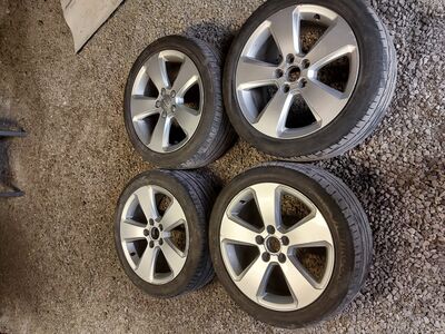 Valuveljed koos suverehvidega 17" 5x112