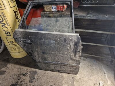 Audi A4 B6/B7 tagumine komplektne uks