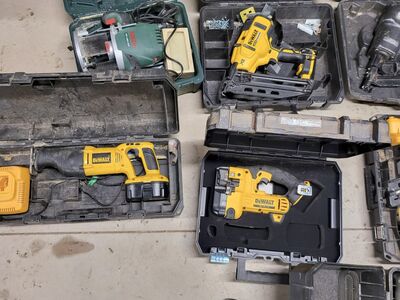 Tiigersaag Dewalt