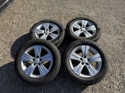 Kia (5x114,3) 17 tolli originaal valuveljed naastu