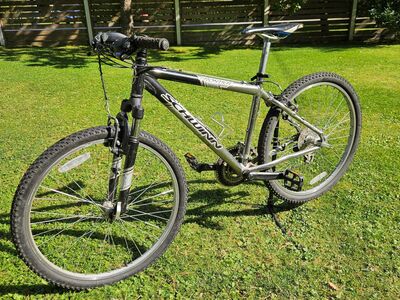 Jalgratas Schwinn Frontier